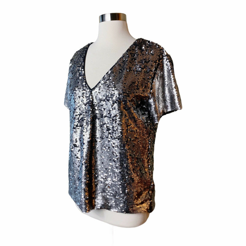 ANTHROPOLOGIE Sequin Top Short Sleeve V-Neck Vanessa Virginia Silver Small EUC