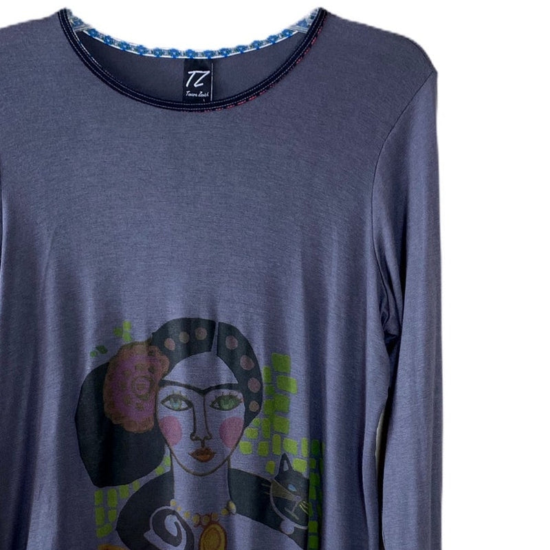 T.ZOVICH Top Frida Kahlo Graphic Print Long Sleeves Graphic Print Gray Small NWT